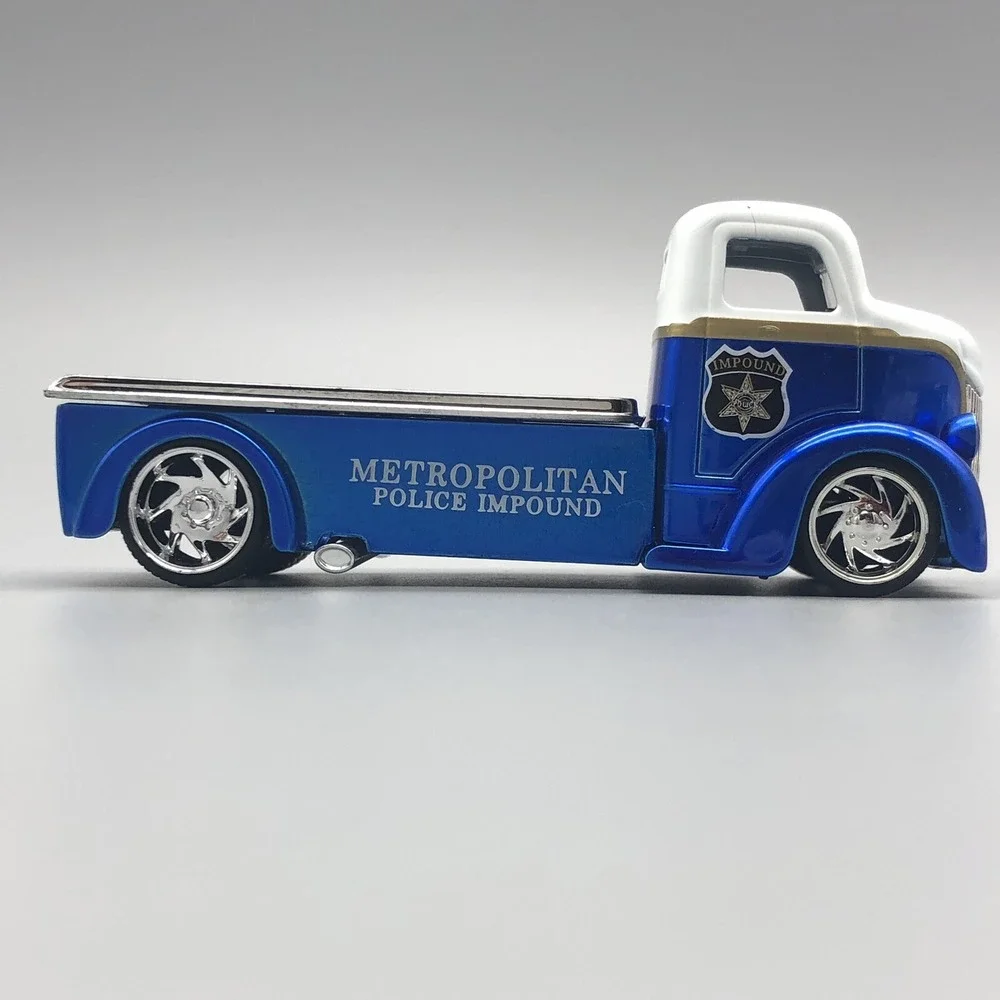 Jada D Rods 1947 Ford COE Metropolitan Police Car Hauler Diecast 1/64 Bed Slides